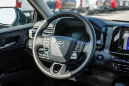 Toyota Camry LE (Natl) 2026