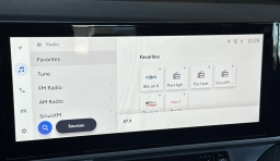 Toyota Camry XLE (Natl) 2026