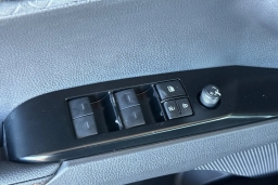 Toyota Camry XLE (Natl) 2026