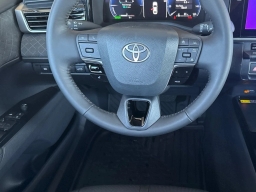 Toyota Camry XLE (Natl) 2026