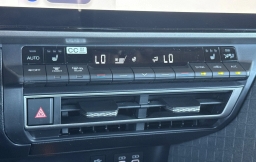 Toyota Camry XLE (Natl) 2026