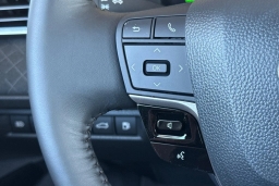 Toyota Camry XLE (Natl) 2026