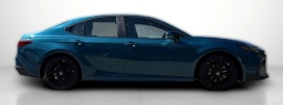 Toyota Camry SE (Natl) 2026