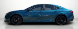 Toyota Camry SE (Natl) 2026