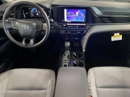 Toyota Camry LE (Natl) 2026
