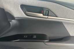 Toyota Camry LE (Natl) 2026