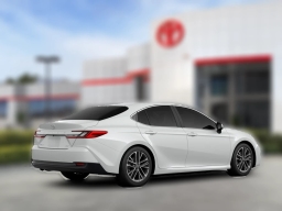 Toyota Camry XLE (Natl) 2026