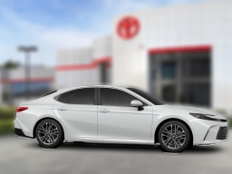 Toyota Camry XLE (Natl) 2026