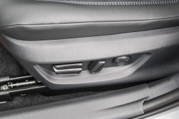 Toyota Camry XSE (Natl) 2026