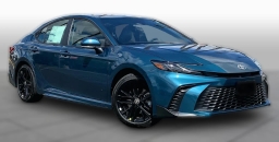 Toyota Camry SE (Natl) 2026