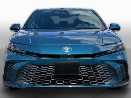 Toyota Camry SE (Natl) 2026