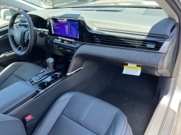 Toyota Camry XLE (Natl) 2026