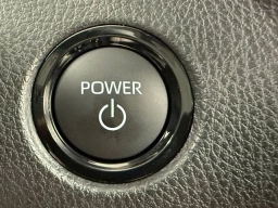 Toyota Camry XLE (Natl) 2026