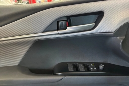 Toyota Camry SE (Natl) 2026