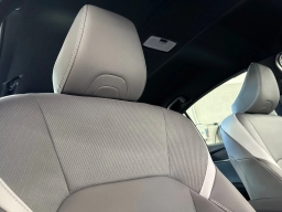 Toyota Camry SE (Natl) 2026