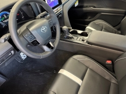 Toyota Camry Nightshade (Natl) 2026