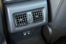 Toyota Camry Nightshade (Natl) 2026