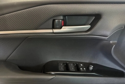 Toyota Camry Nightshade (Natl) 2026