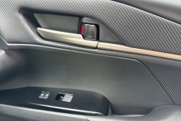 Toyota Camry Nightshade (Natl) 2026