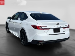 Toyota Camry SE (Natl) 2026