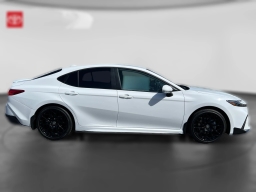 Toyota Camry SE (Natl) 2026