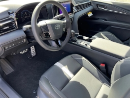 Toyota Camry SE (Natl) 2026