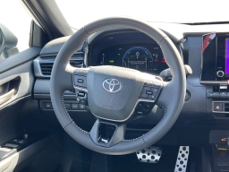 Toyota Camry SE (Natl) 2026