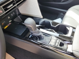 Toyota Camry XLE AWD (Natl) 2026