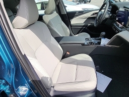 Toyota Camry XLE AWD (Natl) 2026