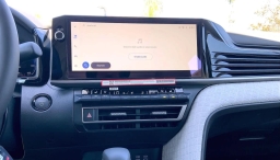 Toyota Camry XLE AWD (Natl) 2026