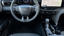 Toyota Camry XSE AWD (Natl) 2026