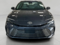 Toyota Camry XLE AWD (Natl) 2026