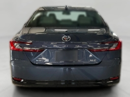 Toyota Camry XLE AWD (Natl) 2026