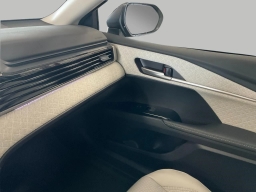 Toyota Camry XLE AWD (Natl) 2026