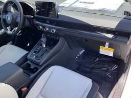 Honda CR-V LX 2WD 2026