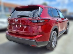 Nissan Rogue S FWD 2026
