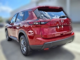 Nissan Rogue S FWD 2026