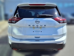 Nissan Rogue SV FWD 2026