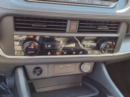 Nissan Rogue SV FWD 2026