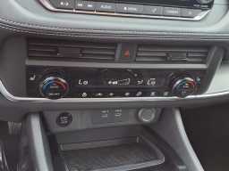 Nissan Rogue SV FWD 2026