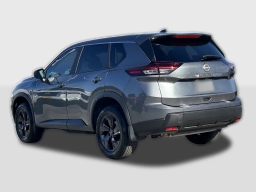 Nissan Rogue SV FWD 2026