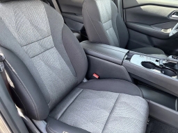 Nissan Rogue SV FWD 2026