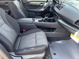 Nissan Rogue SV FWD 2026