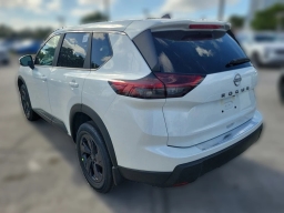 Nissan Rogue SV FWD 2026