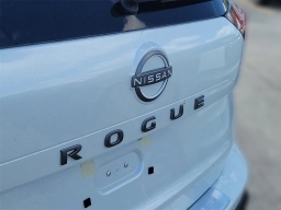 Nissan Rogue SV FWD 2026