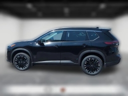 Nissan Rogue Dark Armor AWD 2026