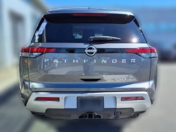 Nissan Pathfinder Platinum 2WD 2025