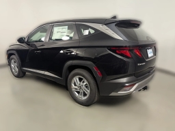 Hyundai Tucson SE FWD 2025