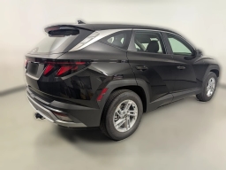Hyundai Tucson SE FWD 2025