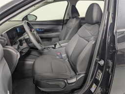 Hyundai Tucson SE FWD 2025